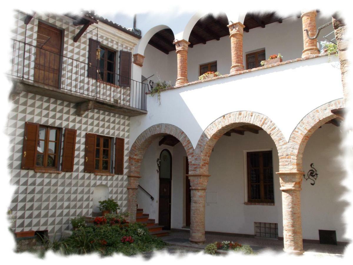 “La Loggia” Apartment 卡萨莱蒙费拉托 外观 照片